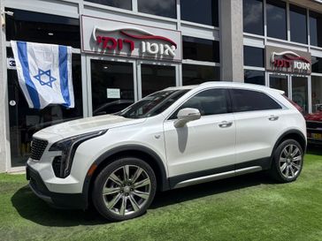 קאדילאק XT4