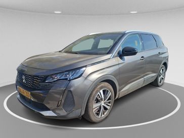פיג'ו 5008