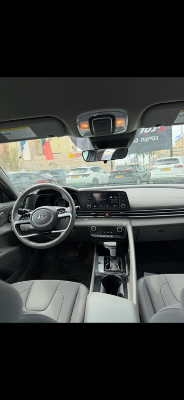 יונדאי אלנטרה