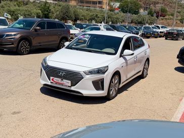 יונדאי איוניק