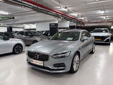 וולבו S90