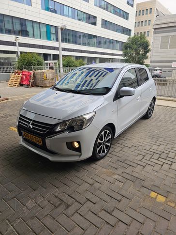 מיצובישי ספייס סטאר