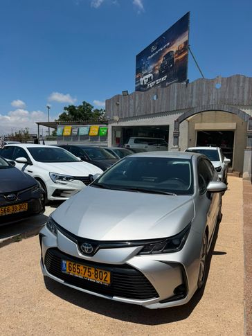 טויוטה קורולה