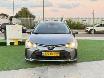 טויוטה קורולה