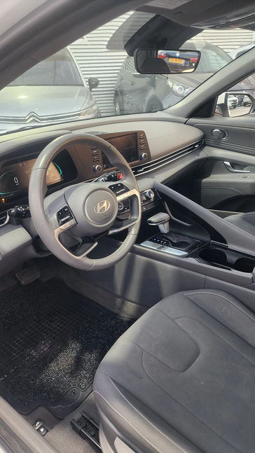 יונדאי אלנטרה