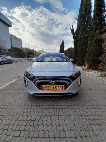 יונדאי איוניק