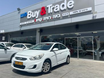 יונדאי I25