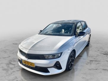 אופל אסטרה