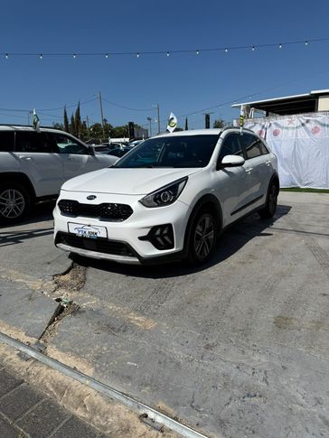 קיה נירו