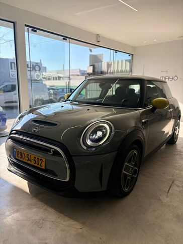 ב מ וו MINI COOPER SE
