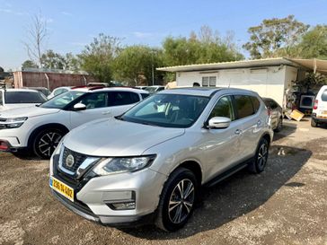 ניסאן X TRAIL