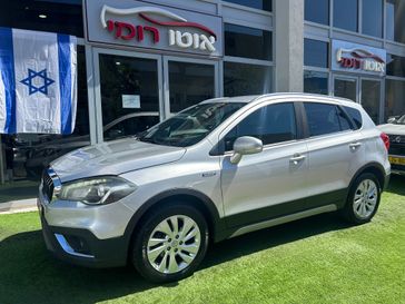 סוזוקי SX4 CROSSOVER