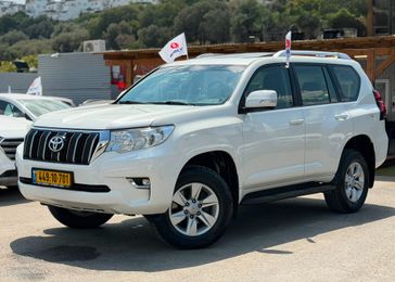 טויוטה לנד קרוזר