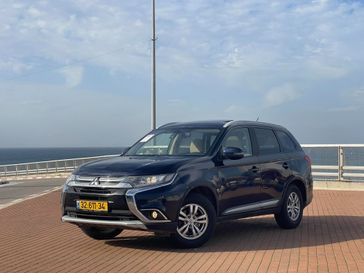 מיצובישי אאוטלנדר