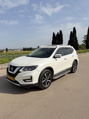 ניסאן X TRAIL