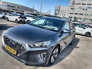 יונדאי איוניק