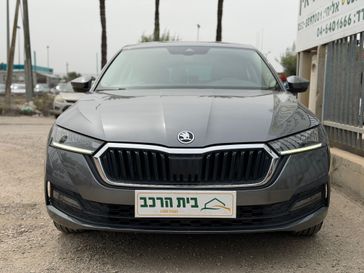 סקודה אוקטביה