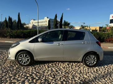 טויוטה יאריס