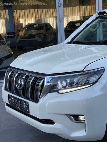 טויוטה לנד קרוזר