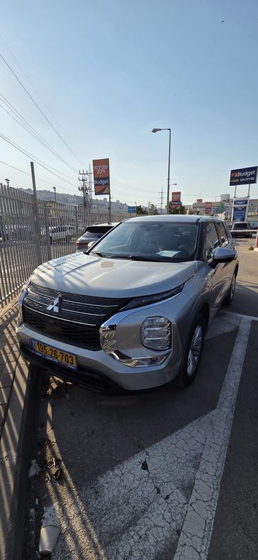 מיצובישי אאוטלנדר