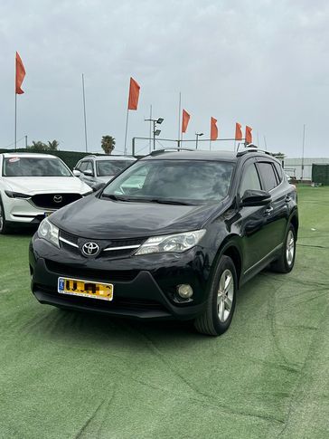 טויוטה RAV4