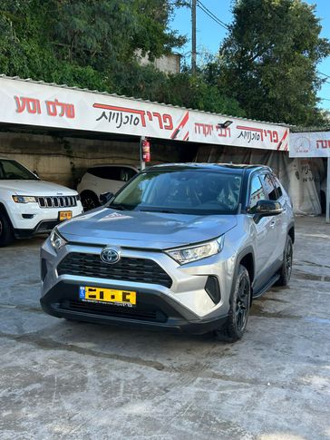 טויוטה RAV4