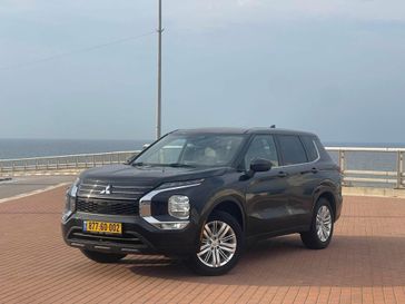 מיצובישי אאוטלנדר