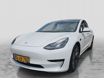טסלה MODEL 3