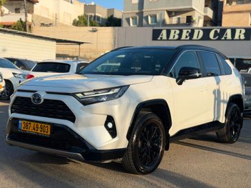 טויוטה RAV4