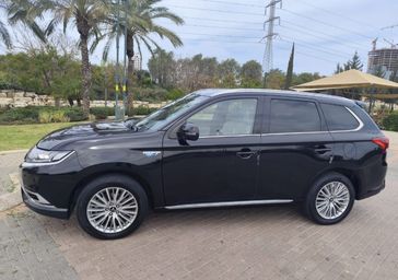 מיצובישי אאוטלנדר