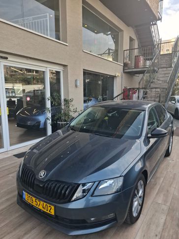 סקודה אוקטביה