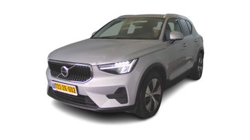 וולבו XC40