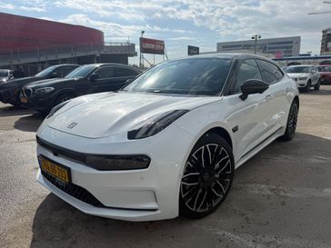 זיקאר ZEEKR 001