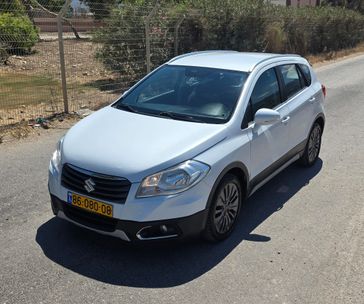 סוזוקי SX4 CROSSOVER