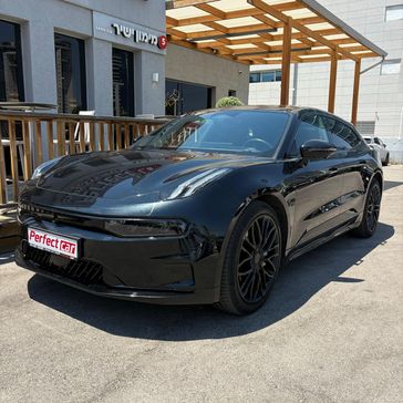 זיקאר ZEEKR 001
