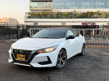 ניסאן סנטרה