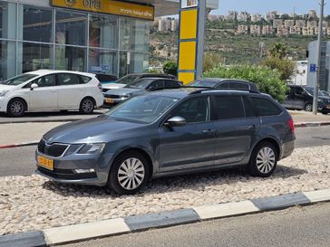 סקודה אוקטביה