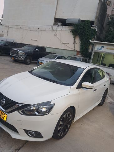 ניסאן סנטרה