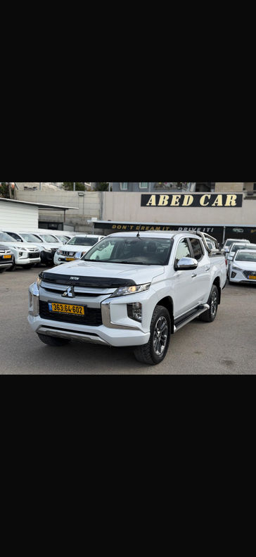מיצובישי L-200