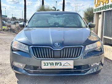 סקודה סופרב