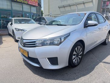 טויוטה קורולה