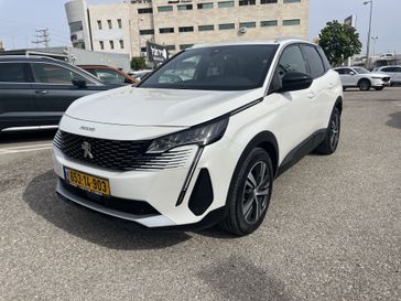 פיג'ו 3008