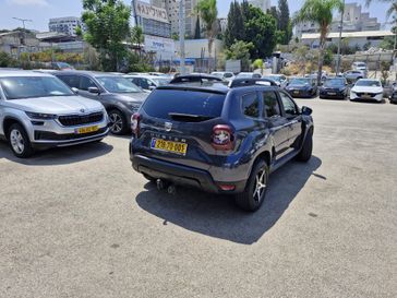 דאצ'יה DUSTER