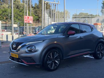 ניסאן ג'וק