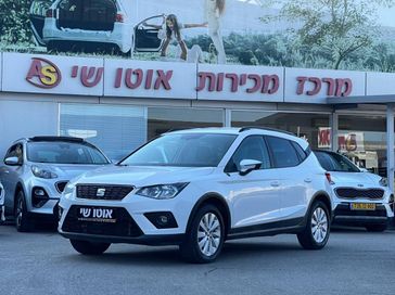 סיאט ארונה