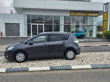 טויוטה וורסו