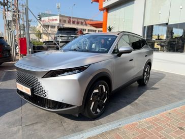 אומודה 7 PHEV