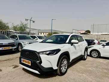 טויוטה קורולה קרוס