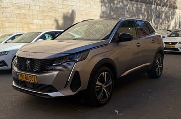 פיג'ו 3008