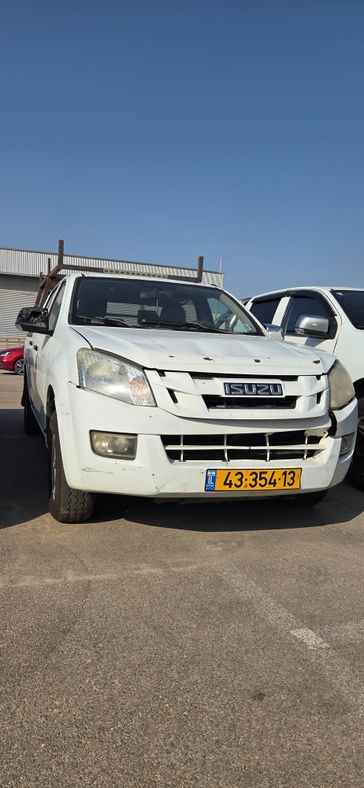 איסוזו D-Max